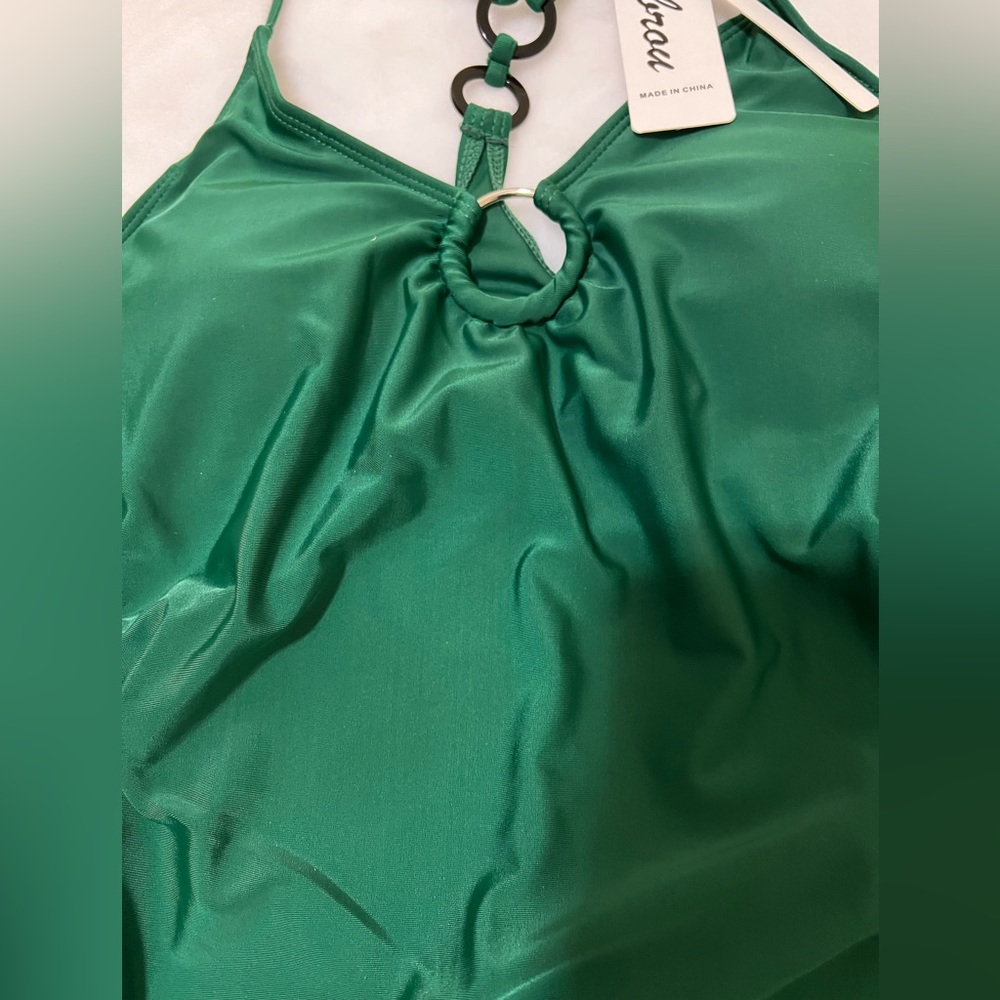 🆕 beautiful bathing suit. - Picture 3 of 8